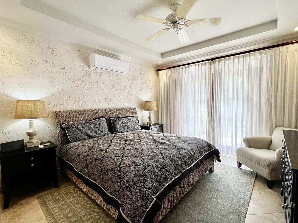 Claridges 10 guest suite 1