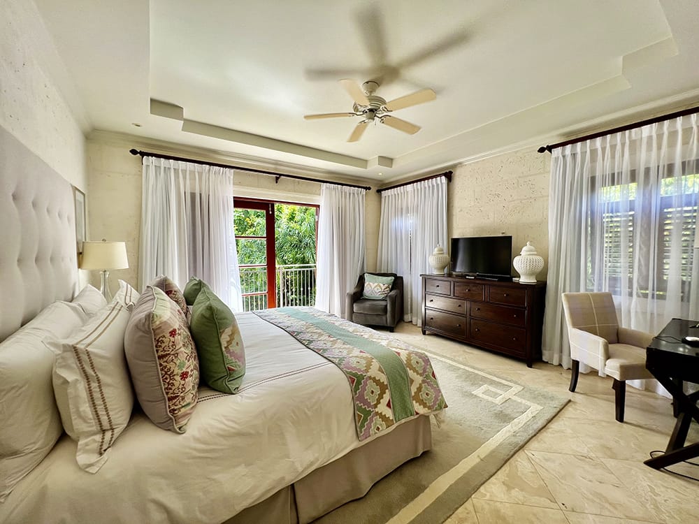 Claridges 10 master bedroom 2