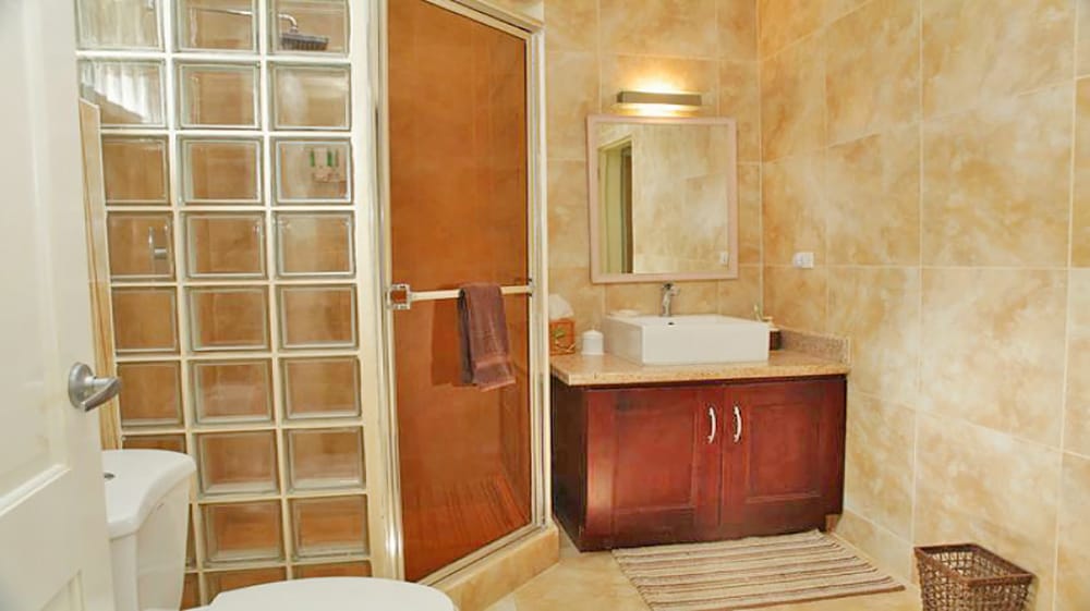 Bathroom 2 Level 2