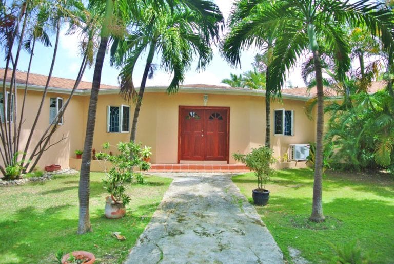 Rosies OUter shots 007 768x514