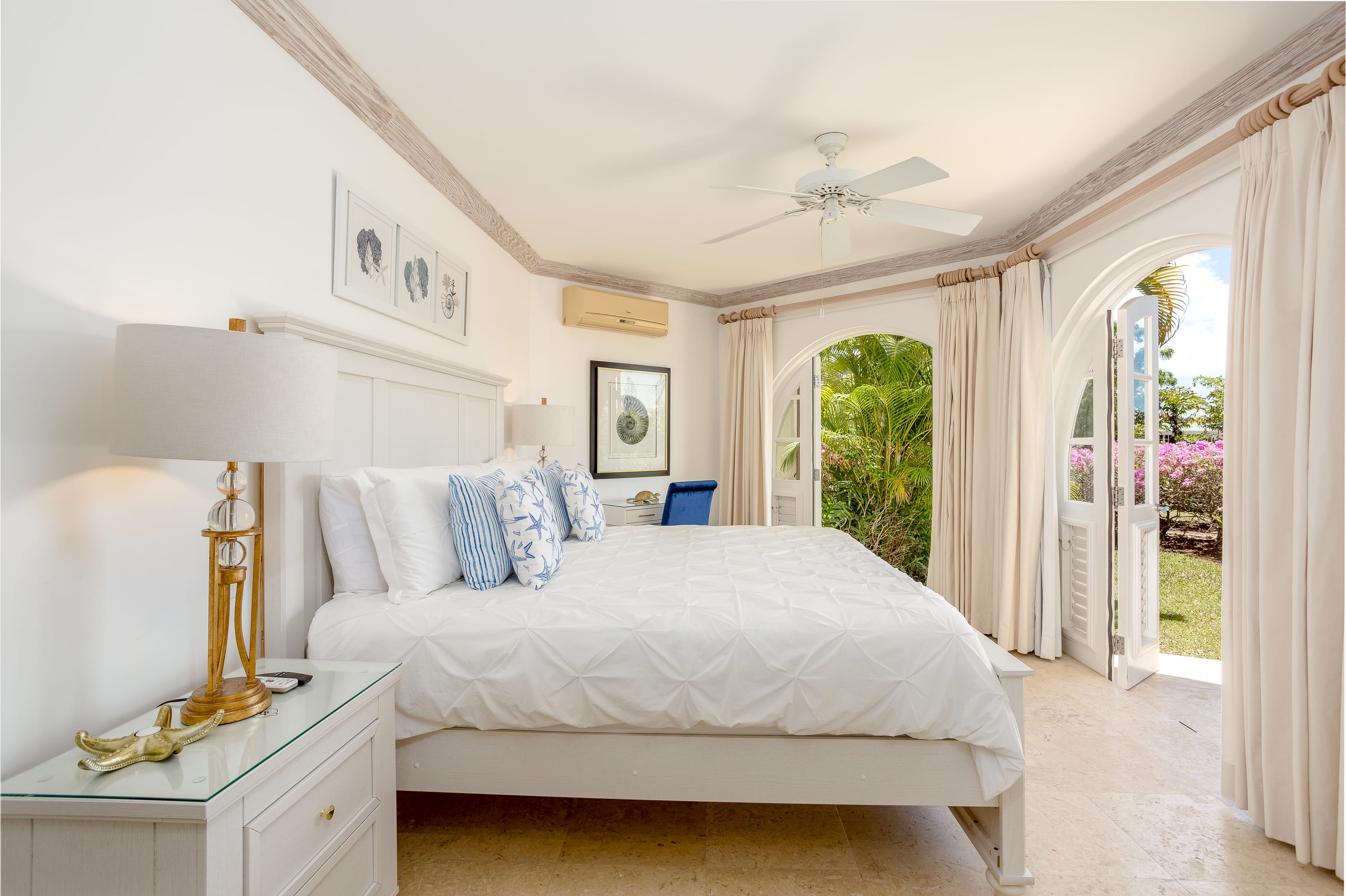 RoyalApt114 3