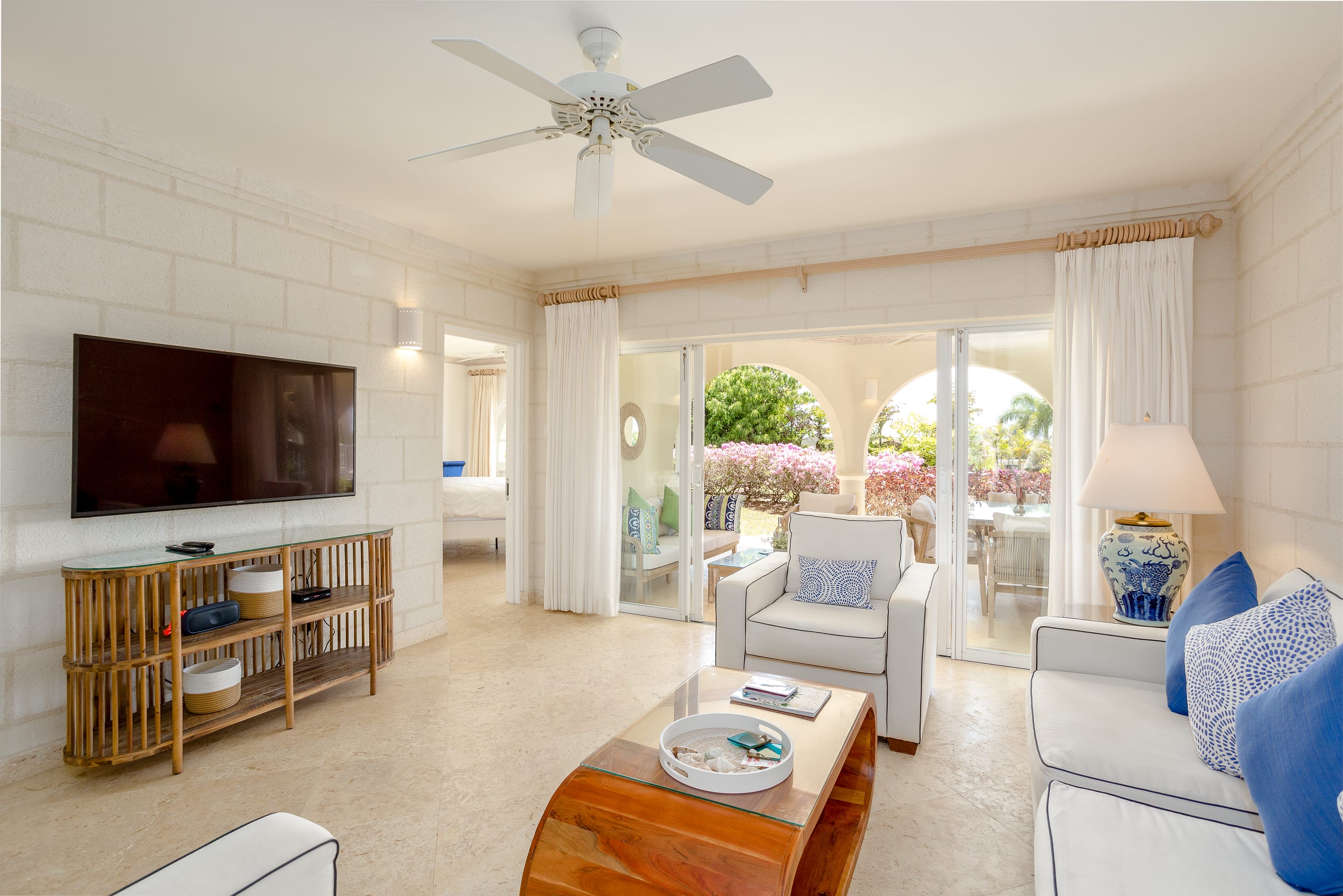 RoyalApt114 7