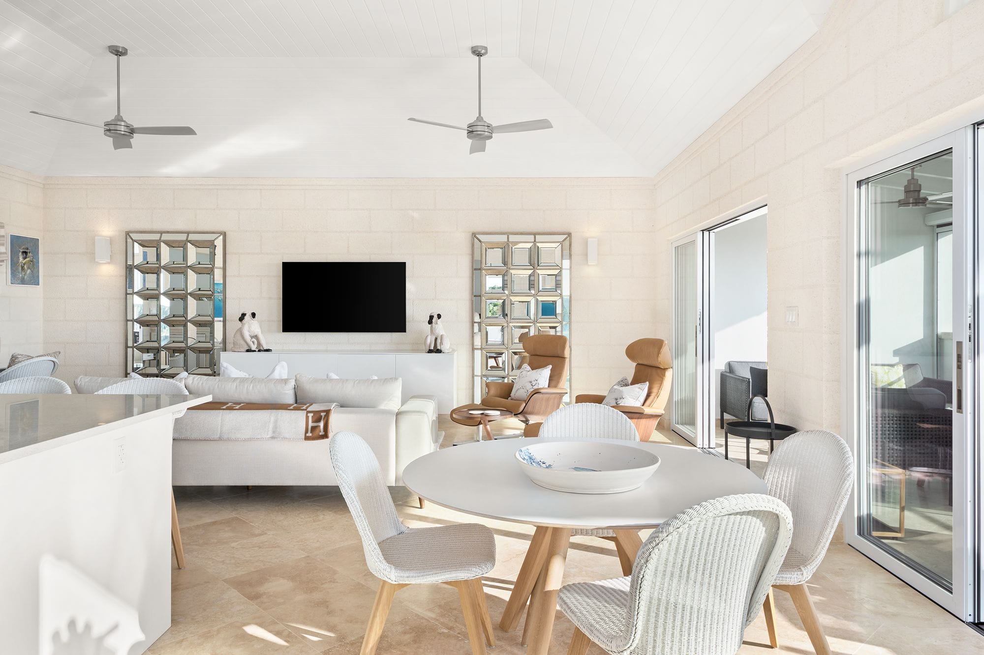 Mahogany Heights No.1 06 Great Room 06