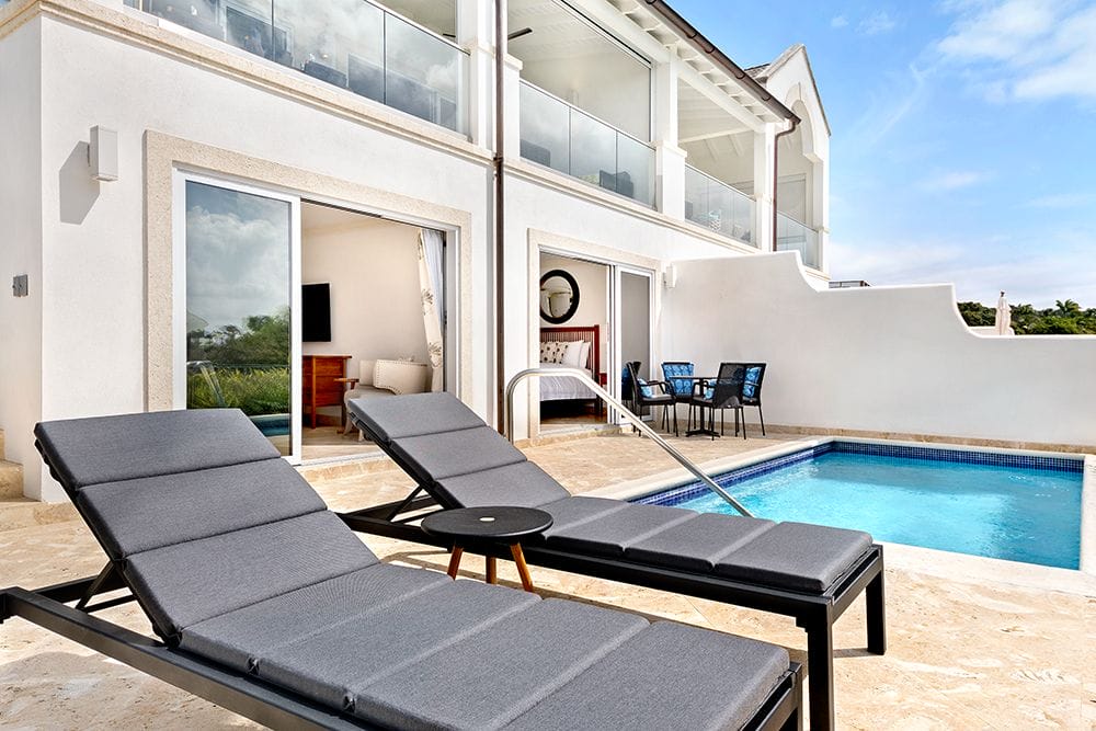 Mahogany Heights No.1 25 Pool Deck 02