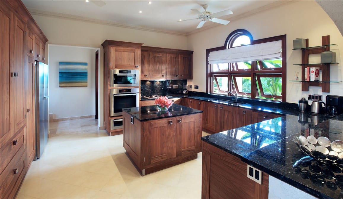 OCEAN DRIVE 12 KITCHEN