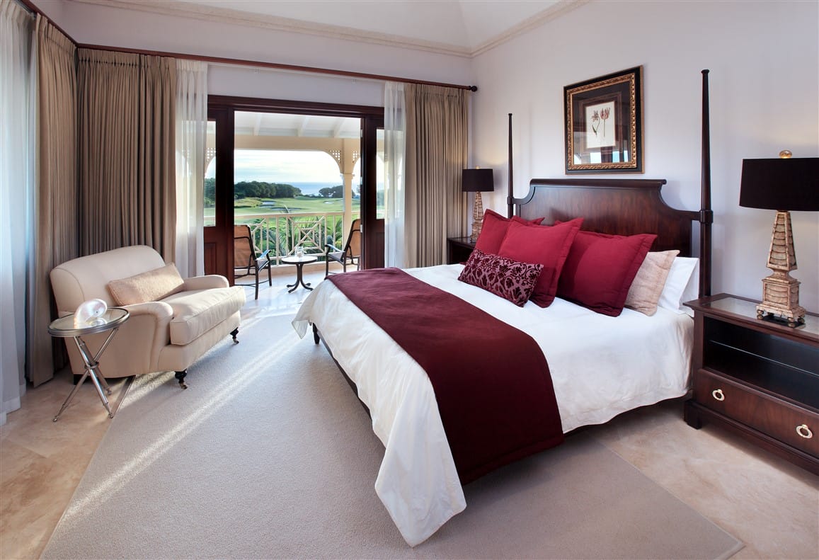 OCEAN DRIVE 12 MASTER BED