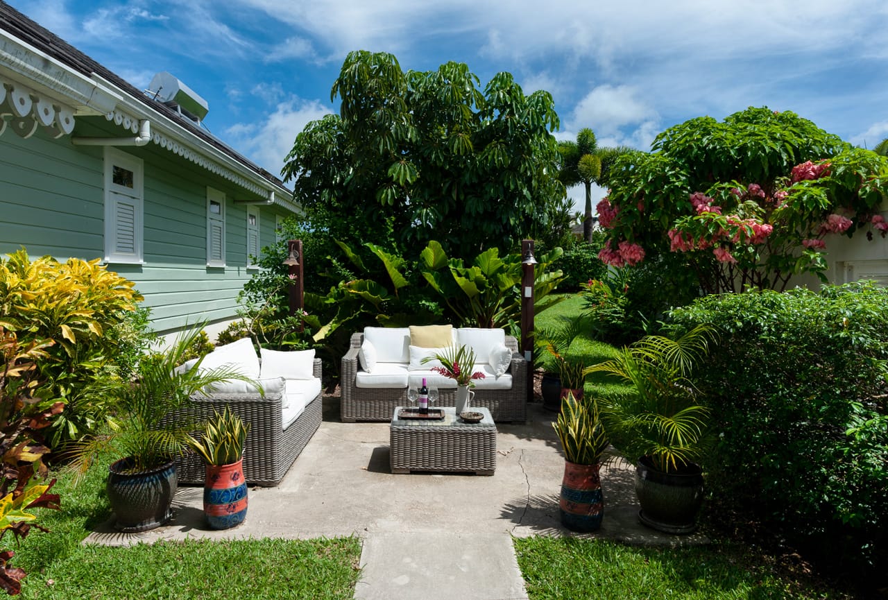 Outdoor lounge area