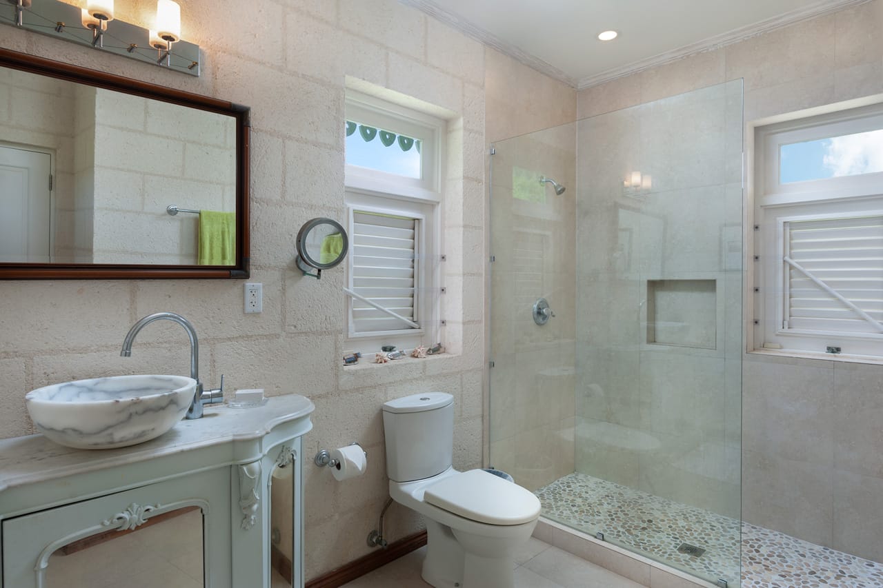 Third ensuite bathroom