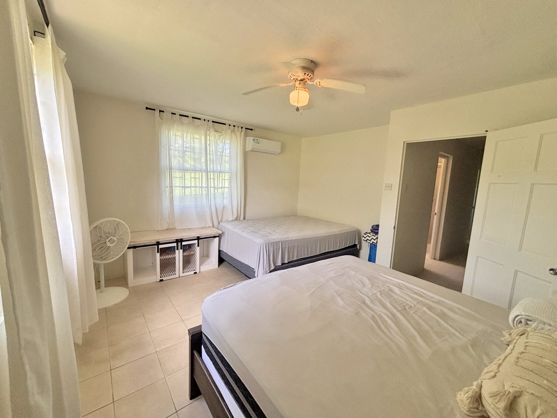 21 Yorkshire 1 downstairs bedroom