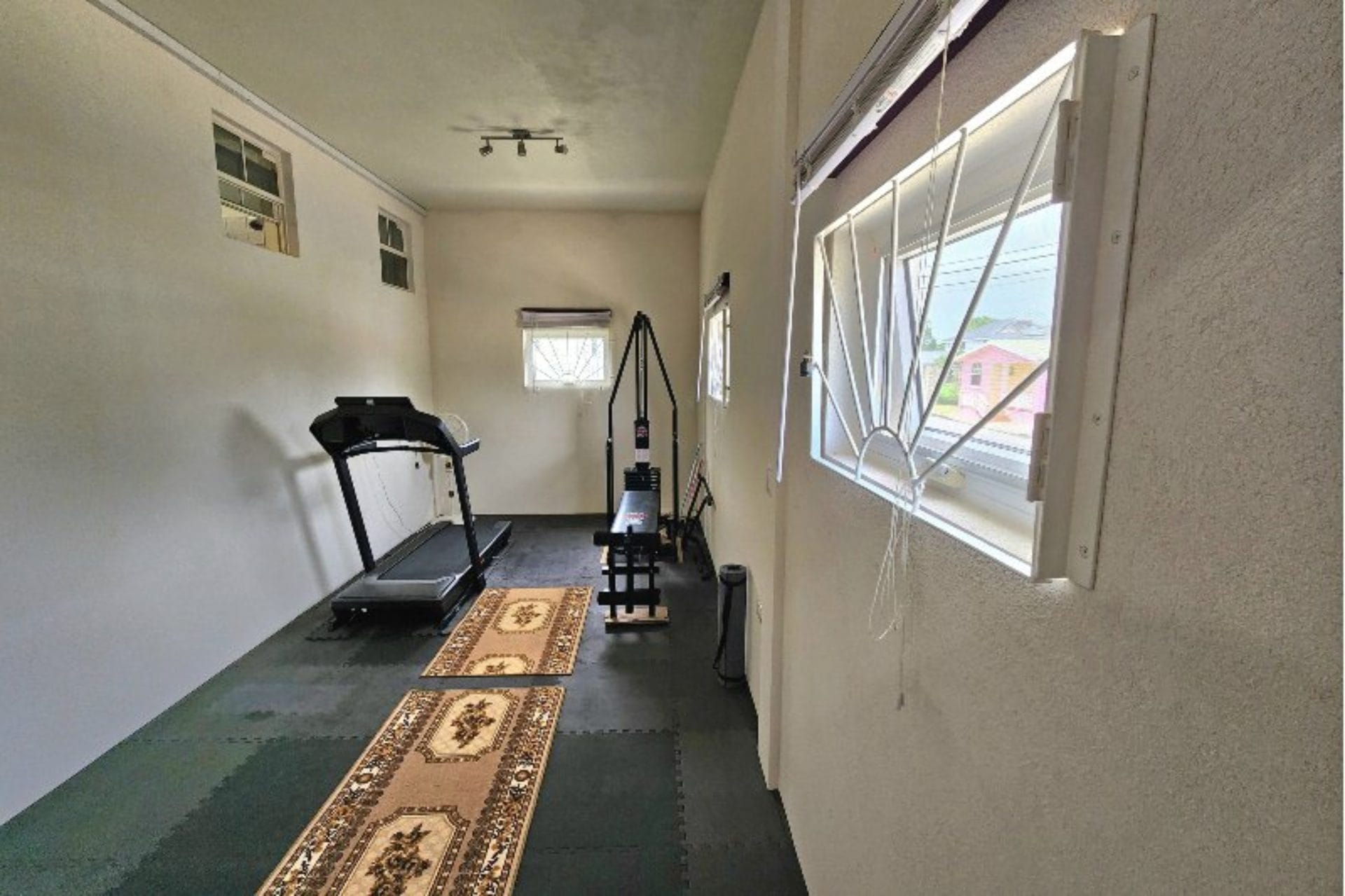 38 Walkers Park West 7 1