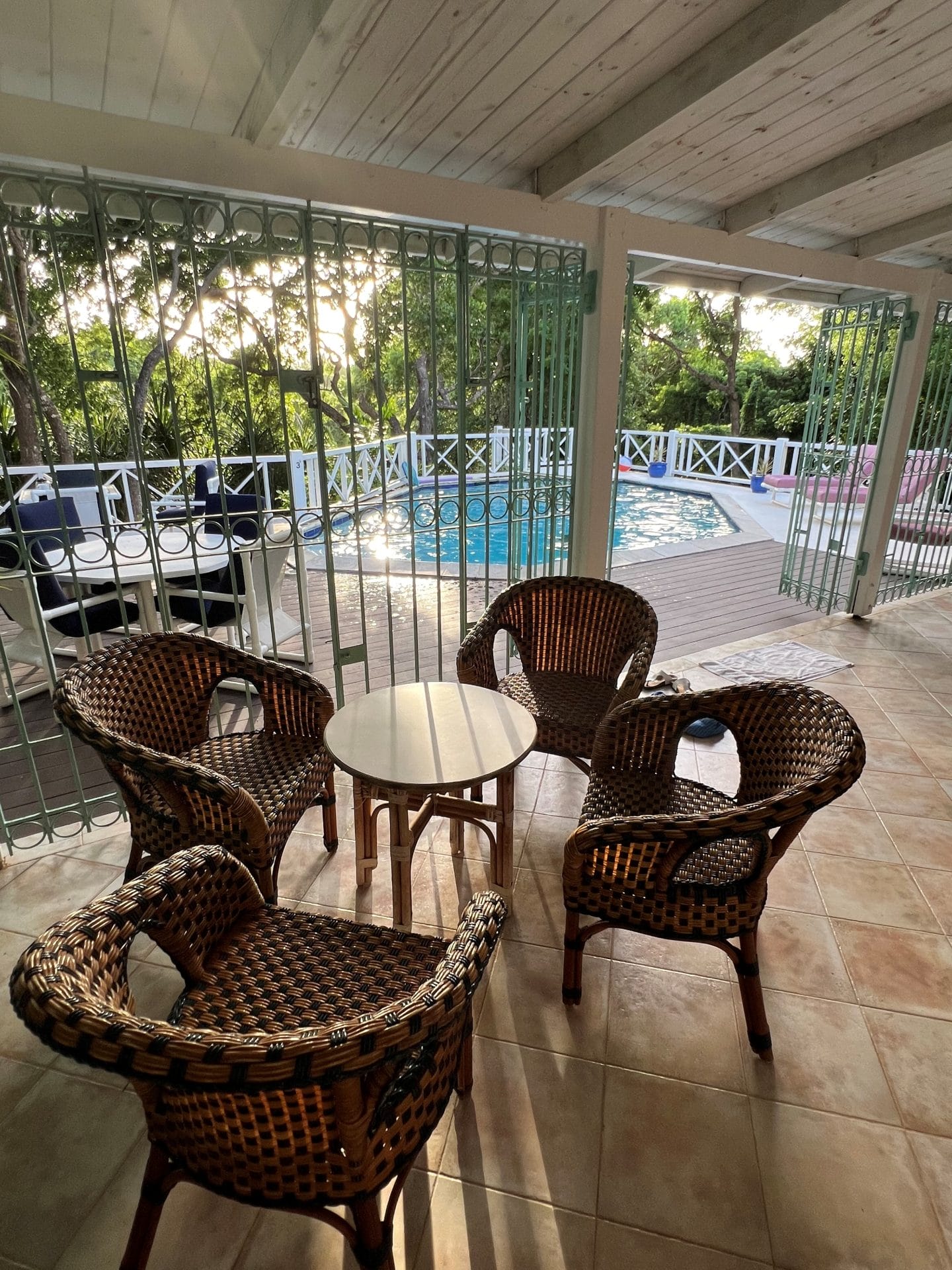 Lounge and pool view area