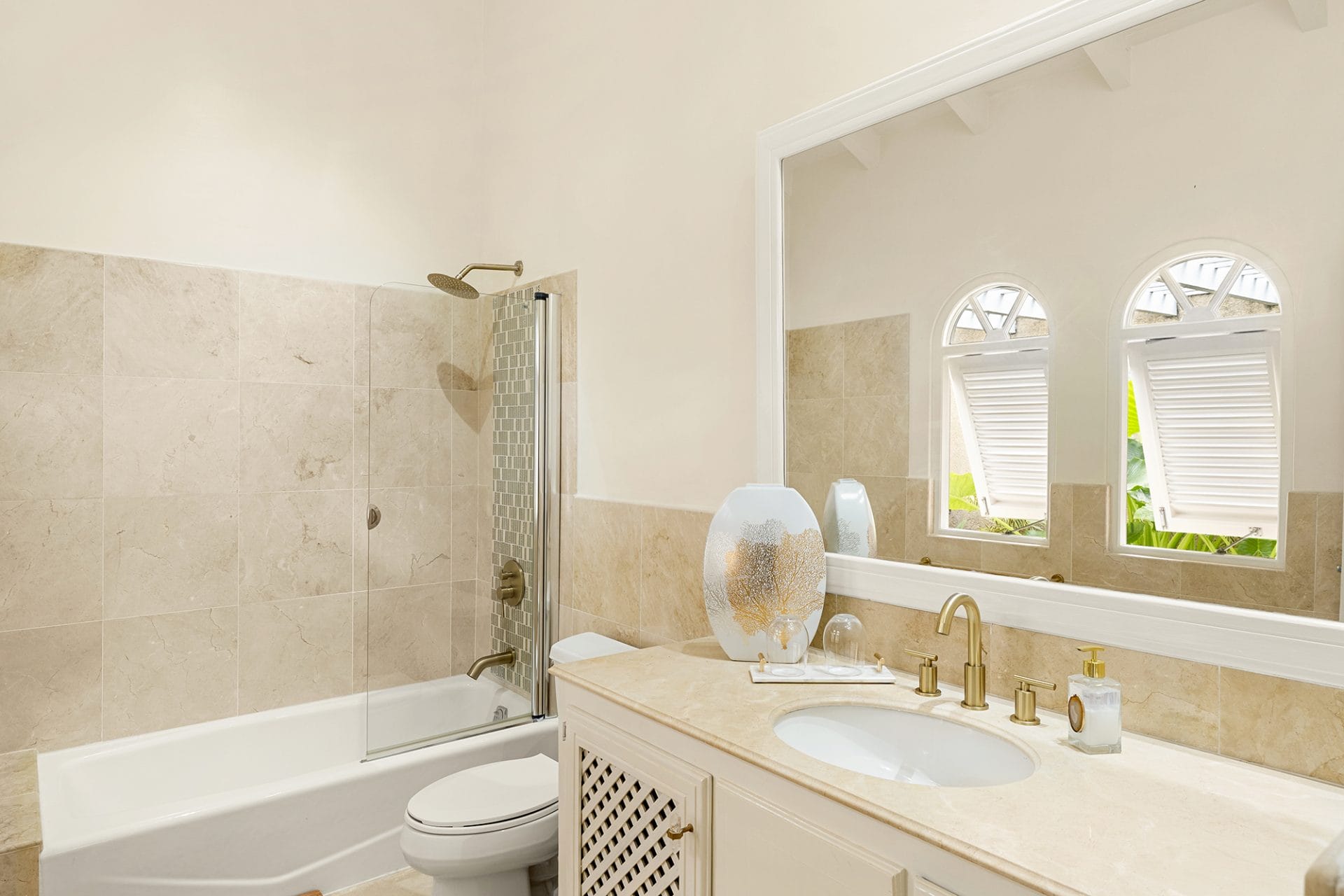 2024 renovated separate apartment bath